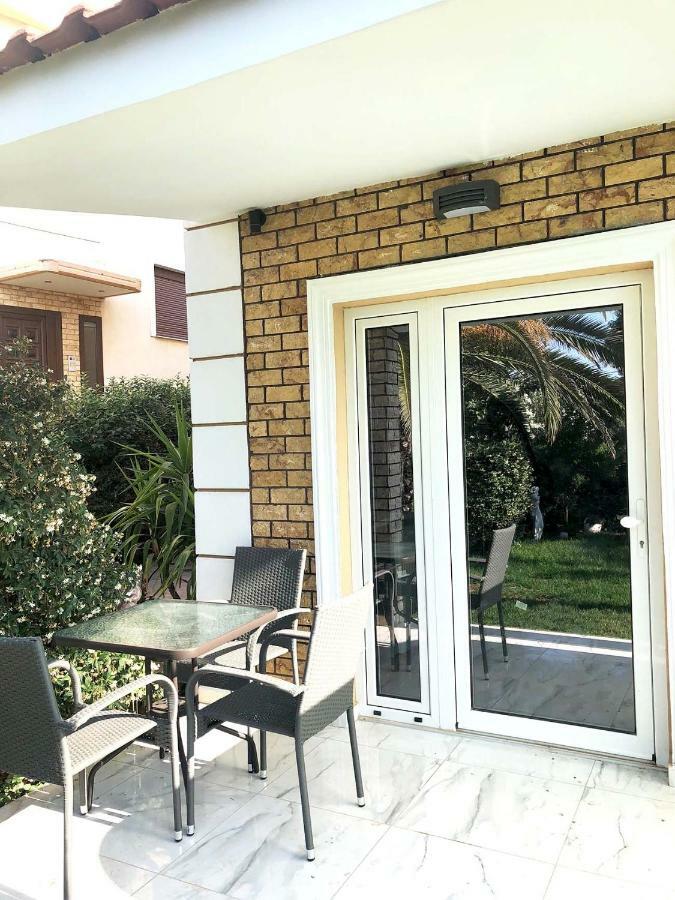 Alrose Apartment Лименария Екстериор снимка