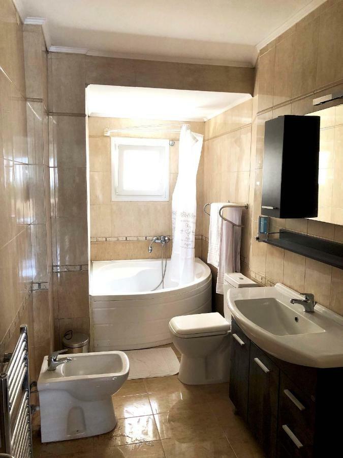 Alrose Apartment Лименария Екстериор снимка